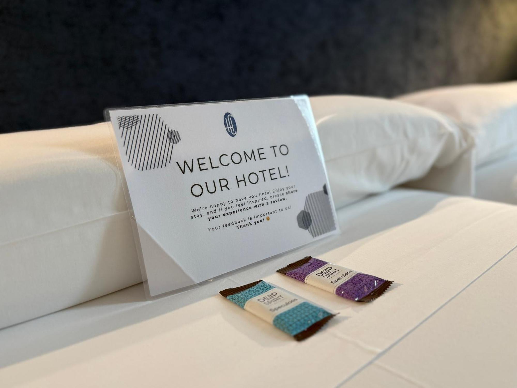 Chi Hotel Barcelona Exterior photo